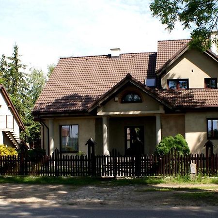 Piernikowy Dworek Lubicz Kültér fotó